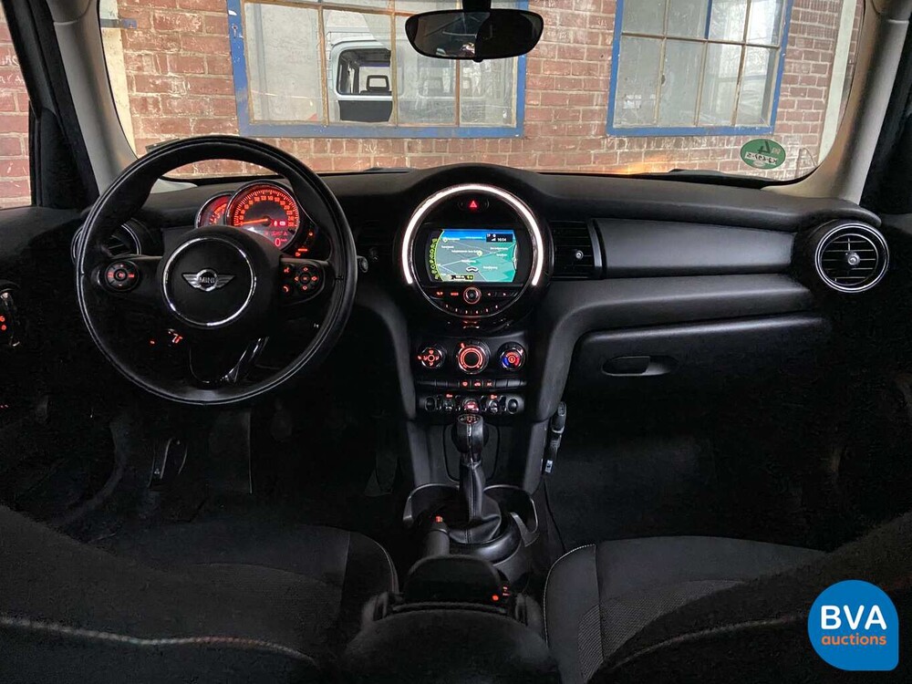 Mini One 1.5D Business 5-Door 2016, -Original NL- KJ-697-S.