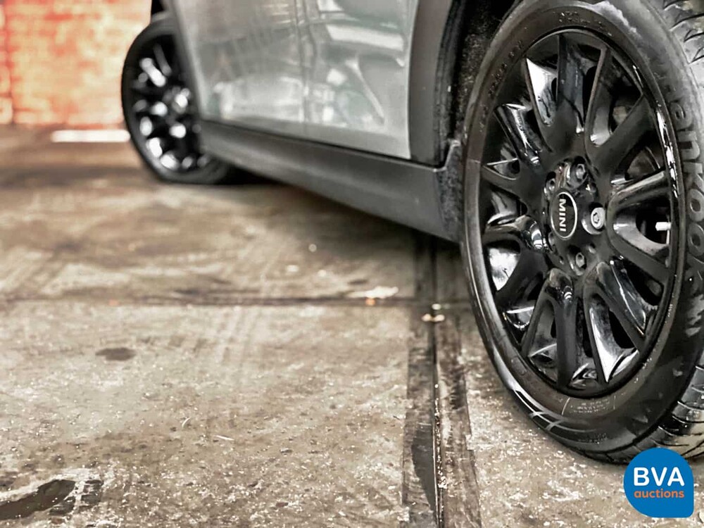 Mini One 1.5D Business 5-Door 2016, -Original NL- KJ-697-S.