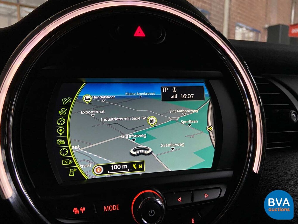 Mini One 1.5D Business 5-Door 2016, -Original NL- KJ-697-S.