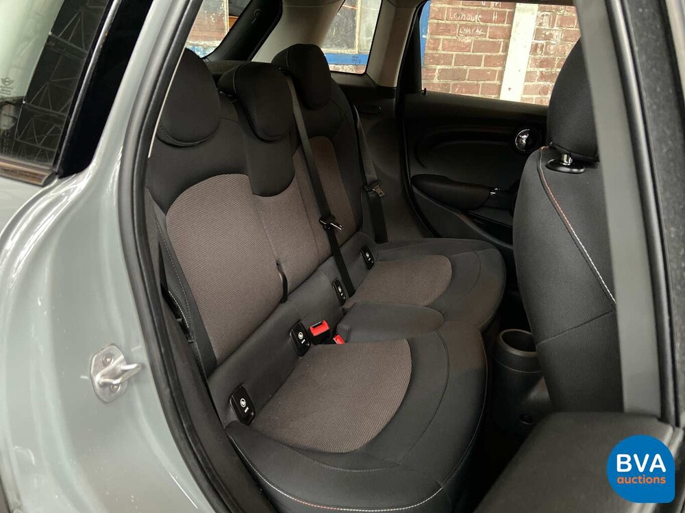 Mini One 1.5D Business 5-Door 2016, -Original NL- KJ-697-S.