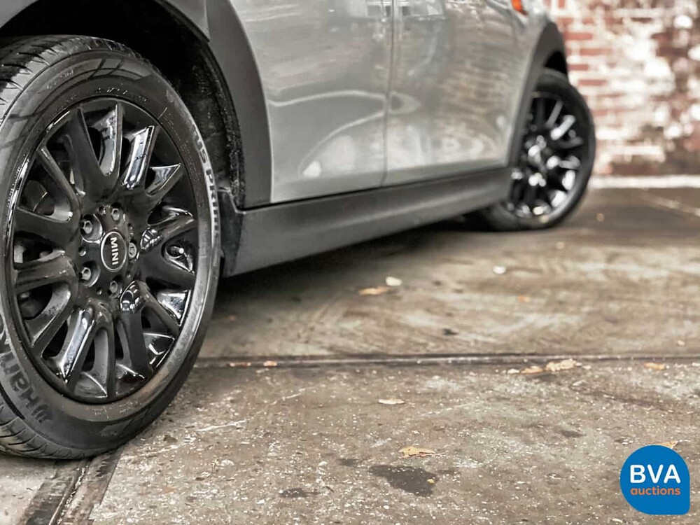 Mini One 1.5D Business 5-Door 2016, -Original NL- KJ-697-S.