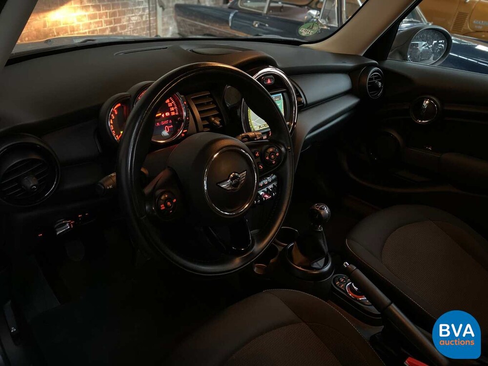 Mini One 1.5D Business 5-Door 2016, -Original NL- KJ-697-S.