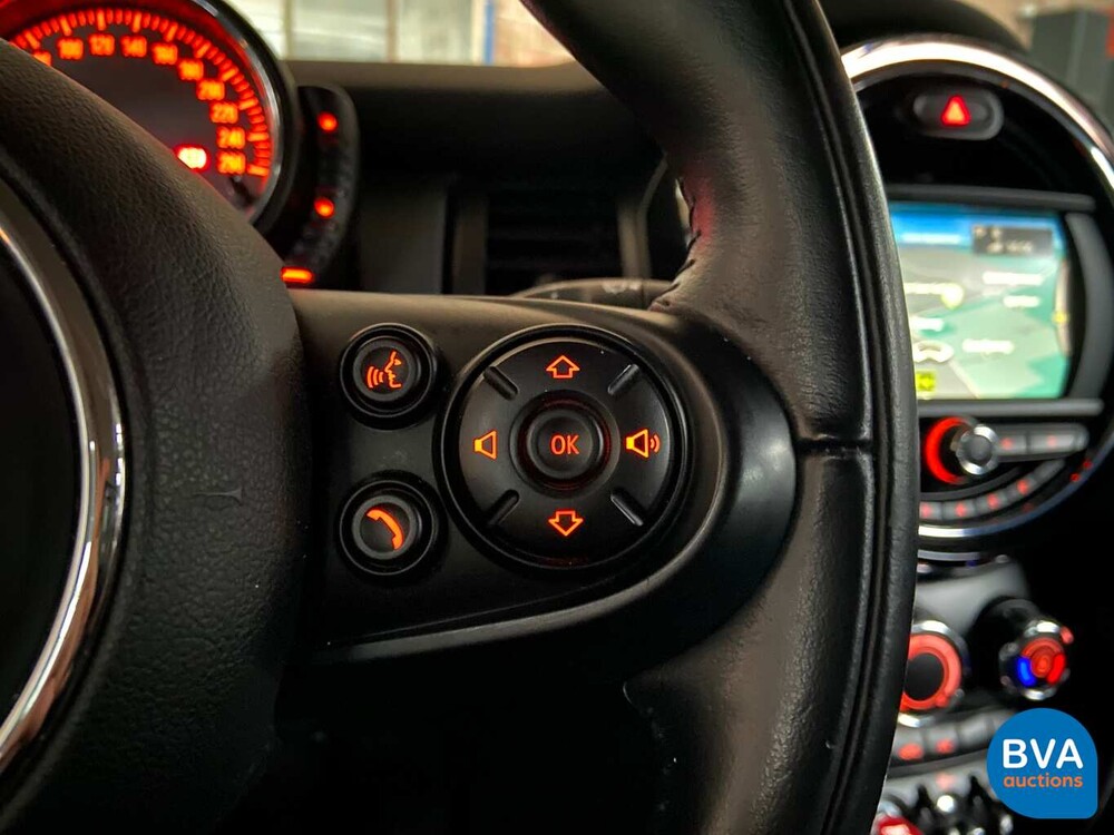 Mini One 1.5D Business 5-Door 2016, -Original NL- KJ-697-S.