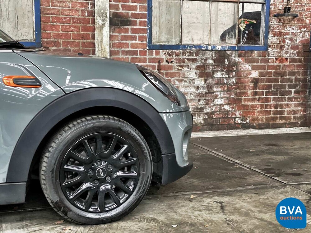 Mini One 1.5D Business 5-Door 2016, -Original NL- KJ-697-S.