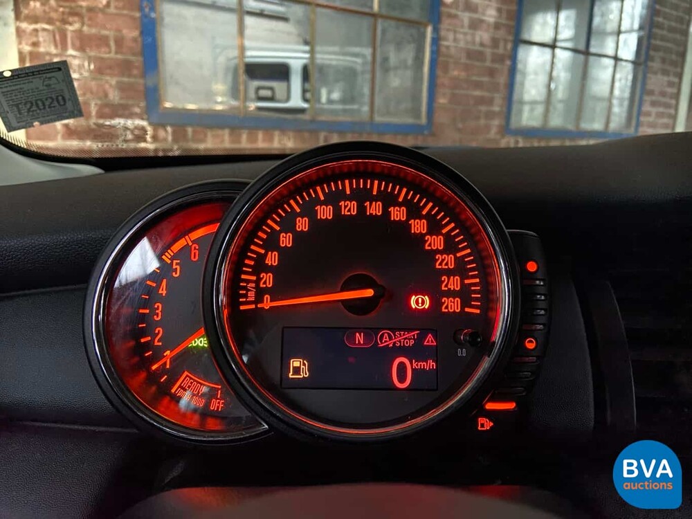 Mini One 1.5D Business 5-Door 2016, -Original NL- KJ-697-S.