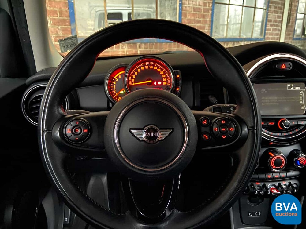 Mini One 1.5D Business 5-Door 2016, -Original NL- KJ-697-S.
