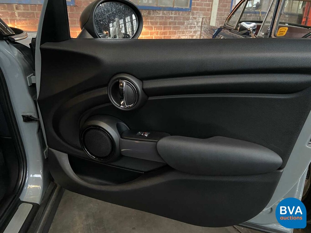 Mini One 1.5D Business 5-Door 2016, -Original NL- KJ-697-S.