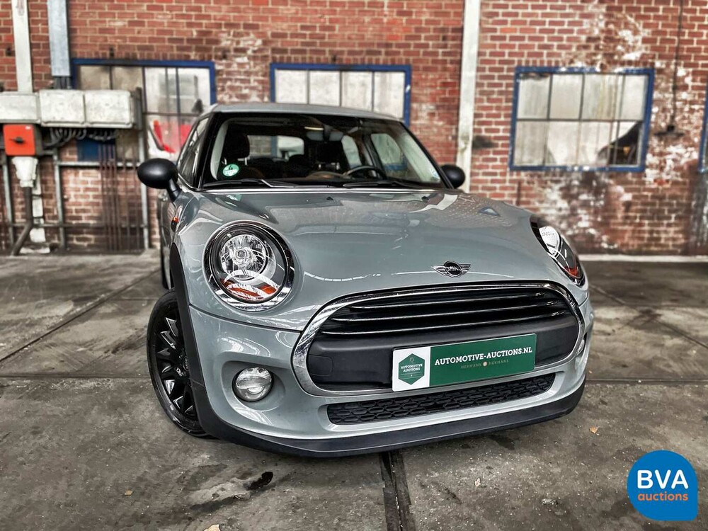Mini One 1.5D Business 5-Door 2016, -Original NL- KJ-697-S.
