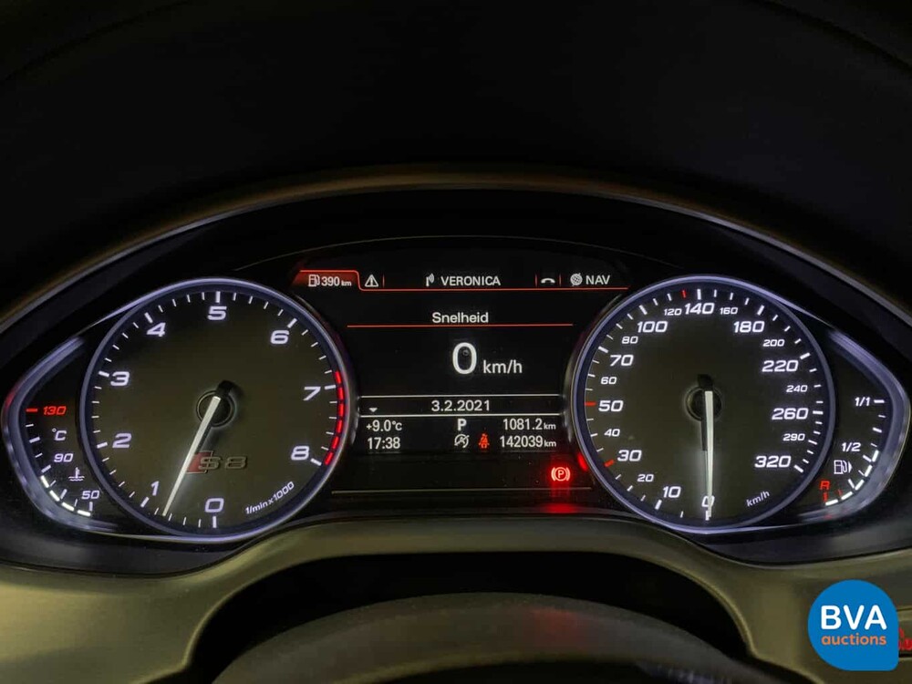 Audi S8 PLUS 4.0 TFSI plus Quattro 605hp 2016 Ceramic Facelift.