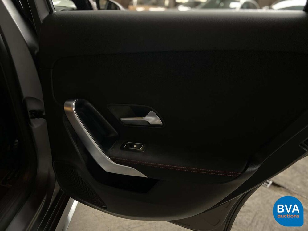 Mercedes-Benz A180 AMG 2019 AMG NIGHT New Model -Original NL-, ZB-628-N.