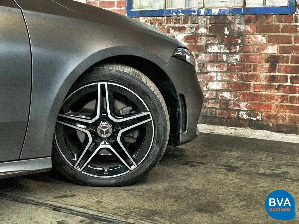 Mercedes-Benz A180 AMG 2019 AMG NIGHT New Model -Original NL-, ZB-628-N.