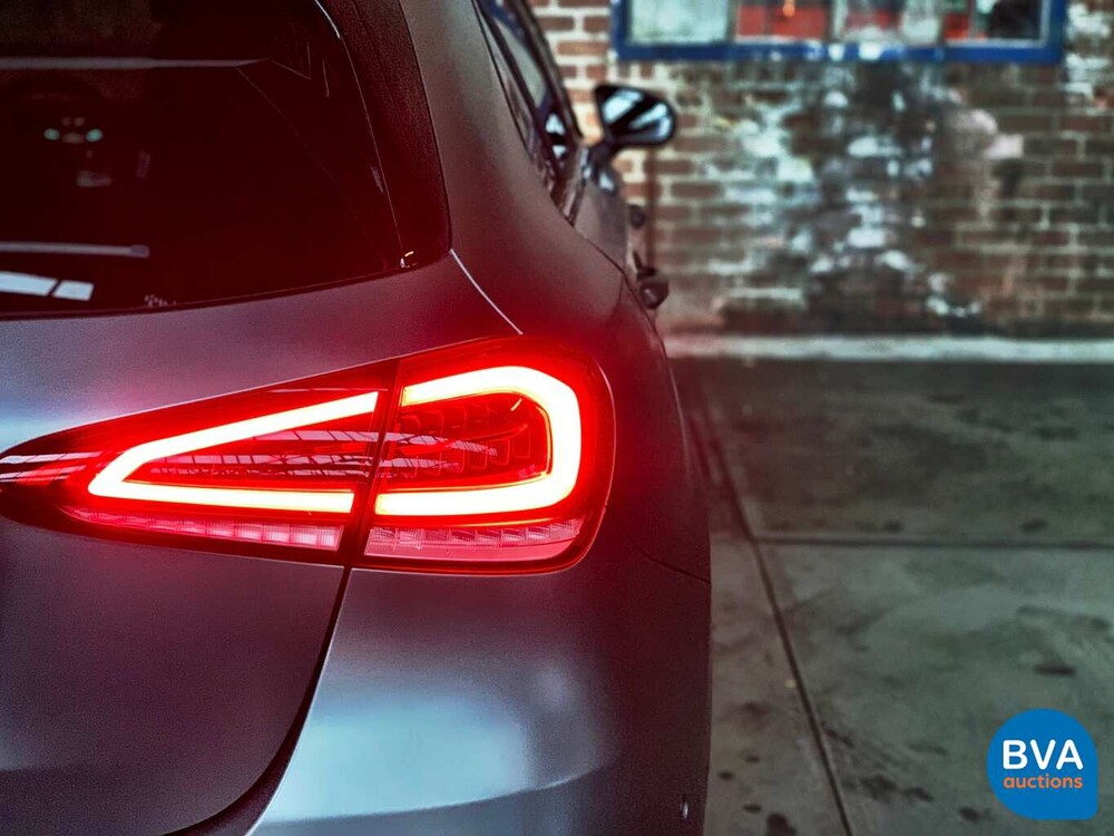 Mercedes-Benz A180 AMG 2019 AMG NIGHT New Model -Original NL-, ZB-628-N.