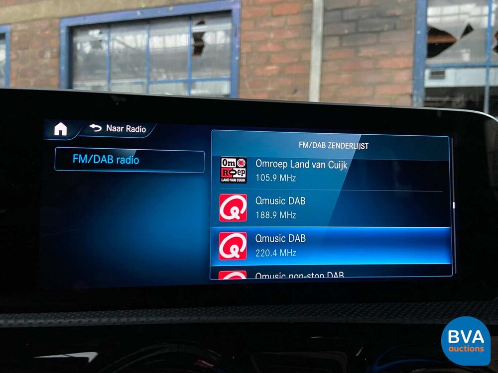 Mercedes-Benz A180 AMG 2019 AMG NIGHT New Model -Original NL-, ZB-628-N.