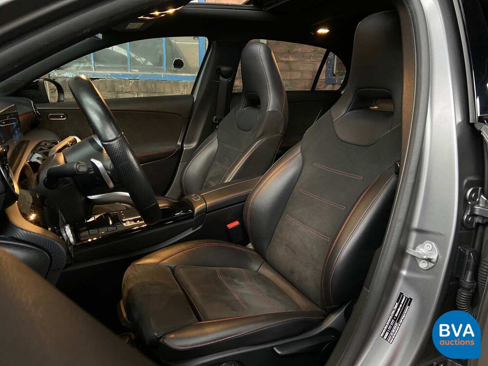 Mercedes-Benz A180 AMG 2019 AMG NIGHT New Model -Original NL-, ZB-628-N.