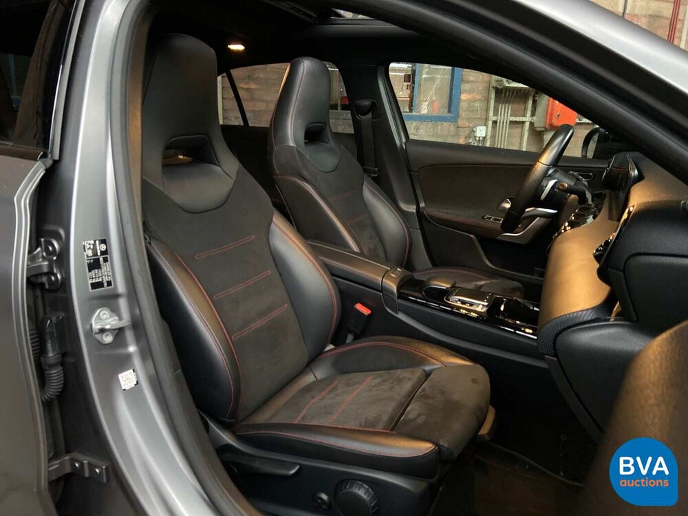 Mercedes-Benz A180 AMG 2019 AMG NIGHT New Model -Original NL-, ZB-628-N.