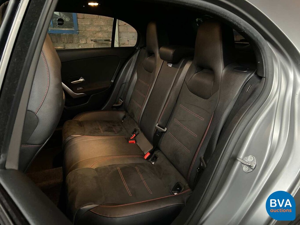 Mercedes-Benz A180 AMG 2019 AMG NIGHT New Model -Original NL-, ZB-628-N.