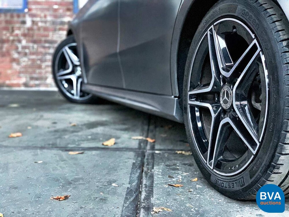 Mercedes-Benz A180 AMG 2019 AMG NIGHT New Model -Original NL-, ZB-628-N.