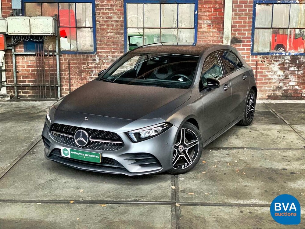 Mercedes-Benz A180 AMG 2019 AMG NIGHT New Model -Original NL-, ZB-628-N.