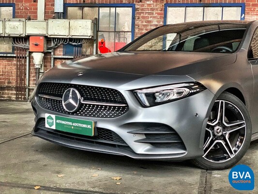 Mercedes-Benz A180 AMG 2019 AMG NIGHT Nieuw Model -Origineel NL-, ZB-628-N