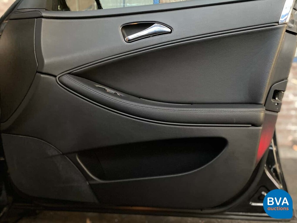 Mercedes-Benz CLS500 AMG V8 306 PS 2005, -Original NL- 20-RG-KN.