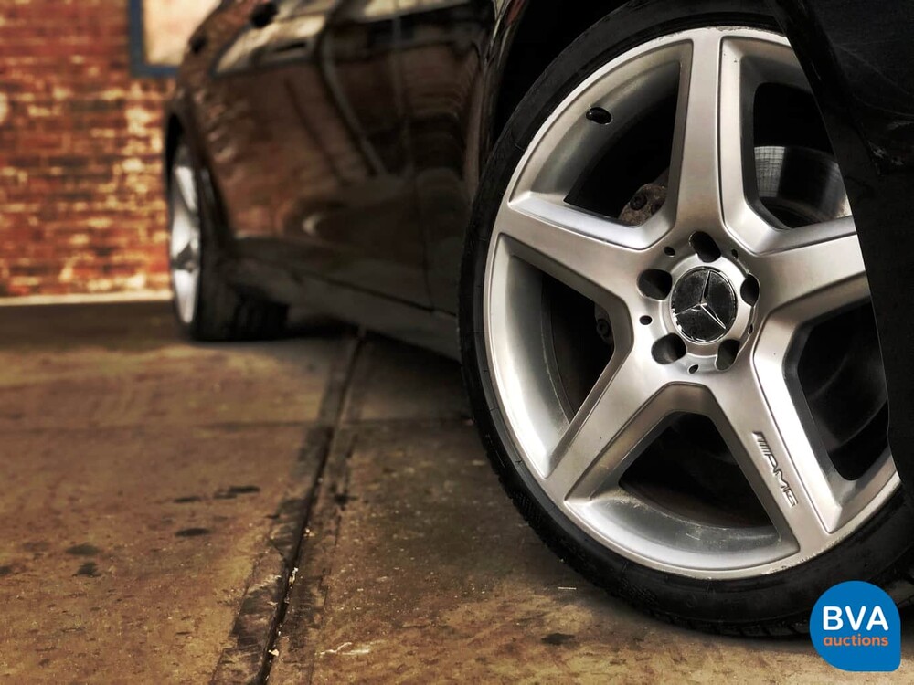Mercedes-Benz CLS500 AMG V8 306 PS 2005, -Original NL- 20-RG-KN.