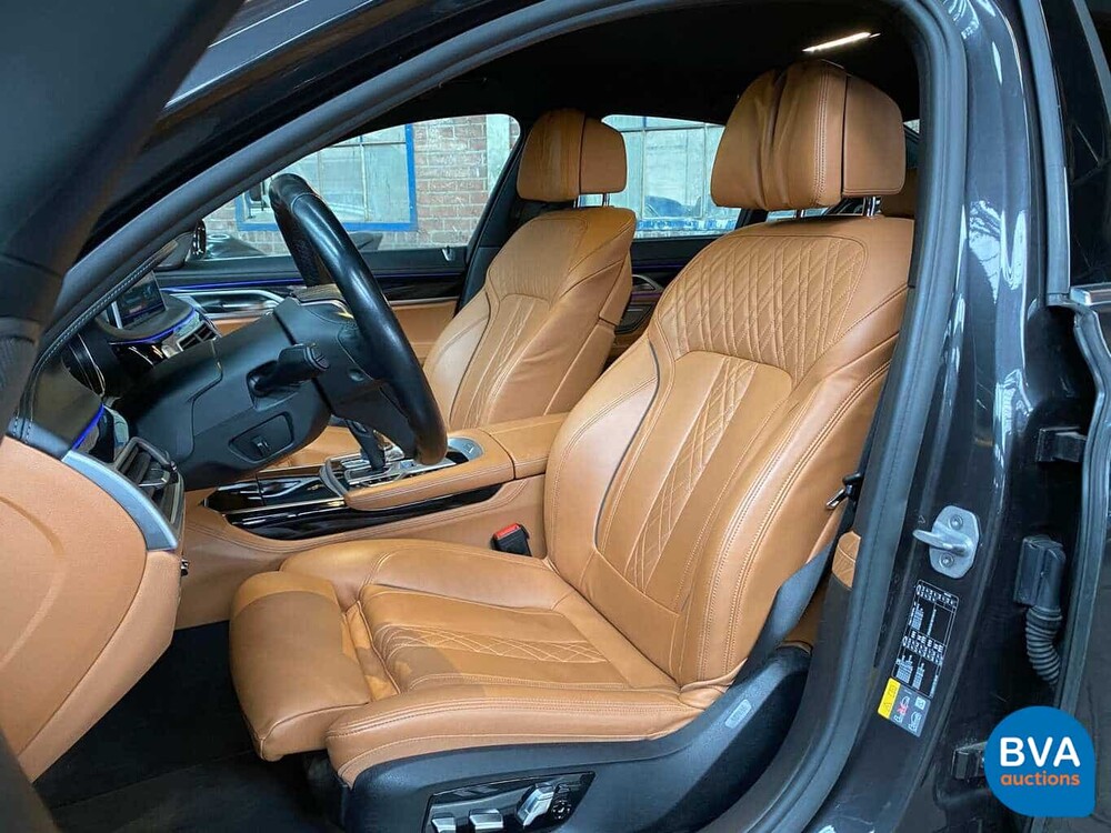 BMW 740e 326hp 7-Series 2017, J-841-FK.