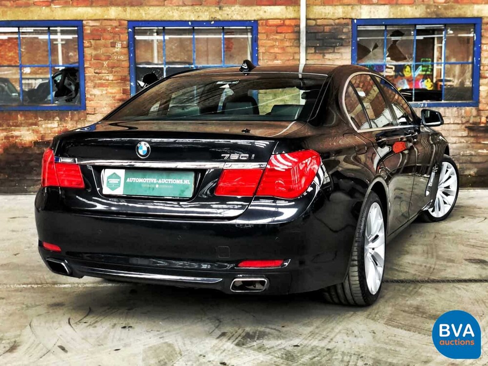 BMW 750i xDrive High Executive 408 PS 2011 -Original NL-, 33-PGS-1.