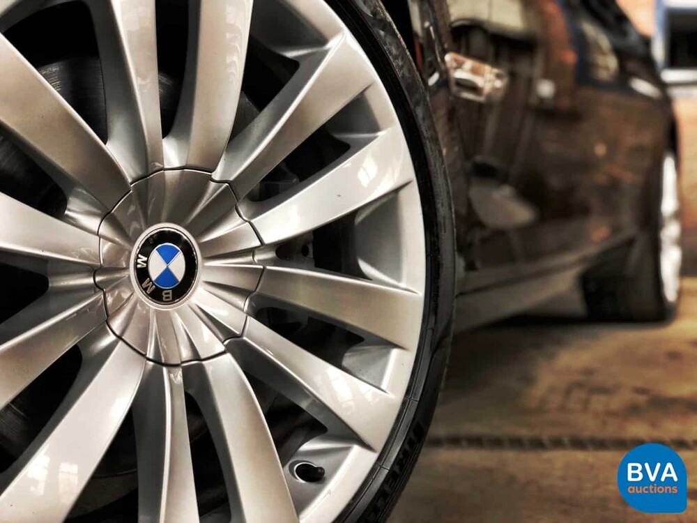 BMW 750i xDrive High Executive 408 PS 2011 -Original NL-, 33-PGS-1.