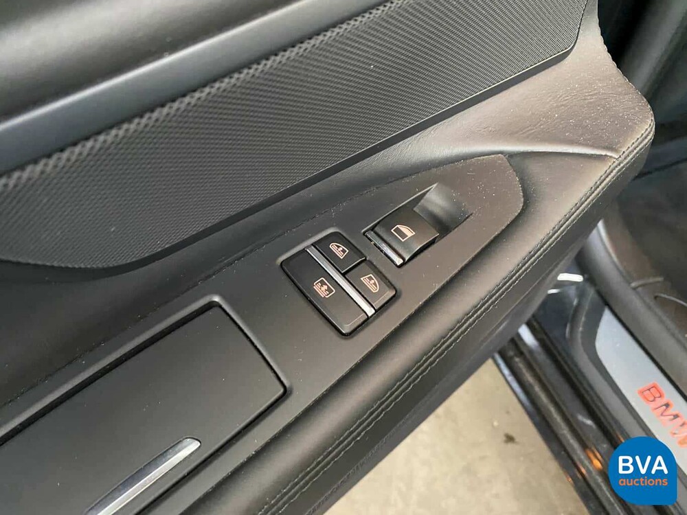 BMW 750i xDrive High Executive 408 PS 2011 -Original NL-, 33-PGS-1.