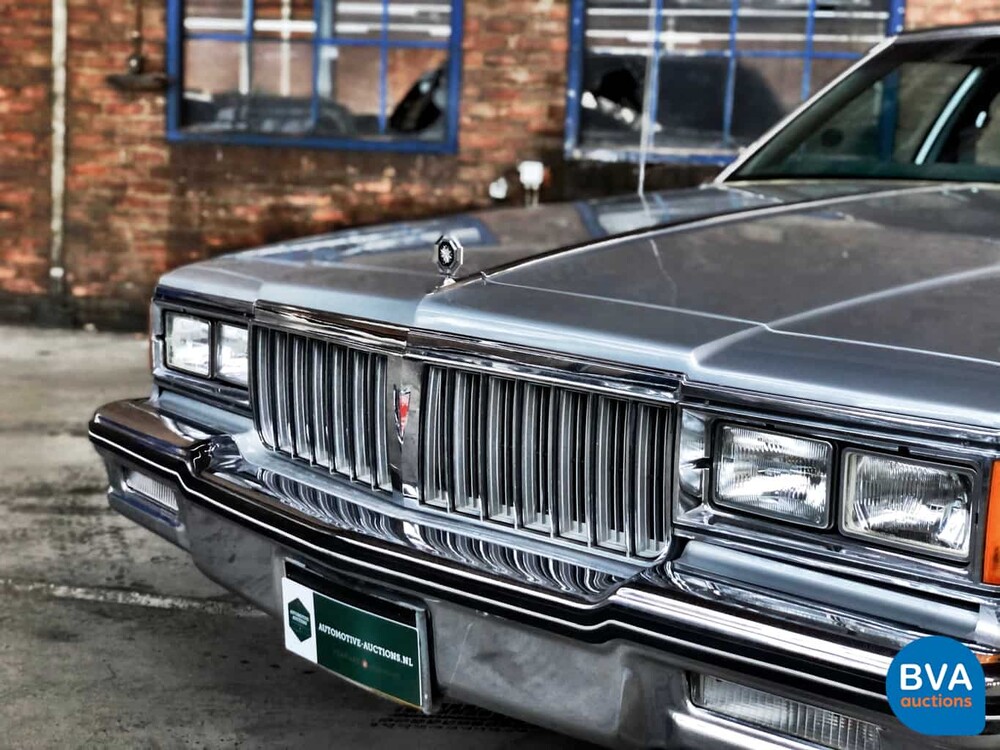 Pontiac Parisienne BL 39 Brougham 1986, TZ-565-J.
