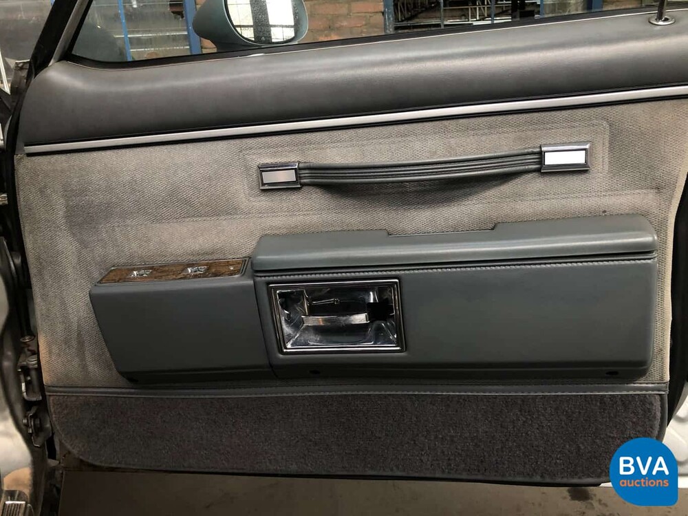 Pontiac Parisienne BL 39 Brougham 1986, TZ-565-J.