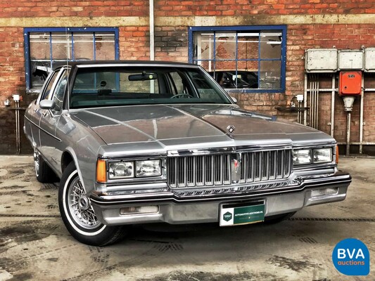 Pontiac Parisienne BL 39 Brougham 1986, TZ-565-J