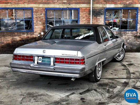 Pontiac Parisienne BL 39 Brougham 1986, TZ-565-J.