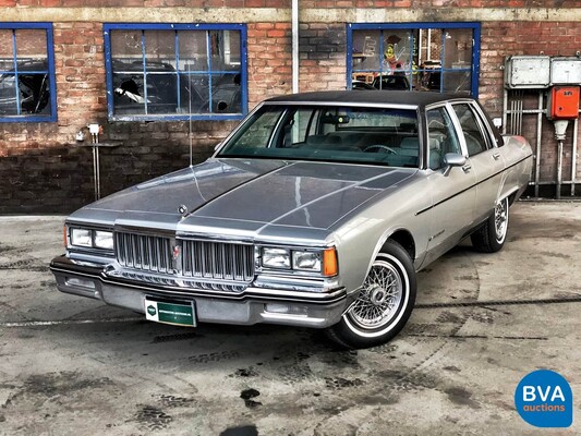 Pontiac Parisienne BL 39 Brougham 1986, TZ-565-J.