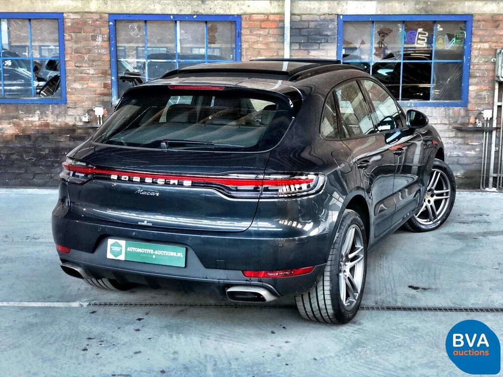 Porsche Macan 2.0 245hp 2019 - WARRANTY -.