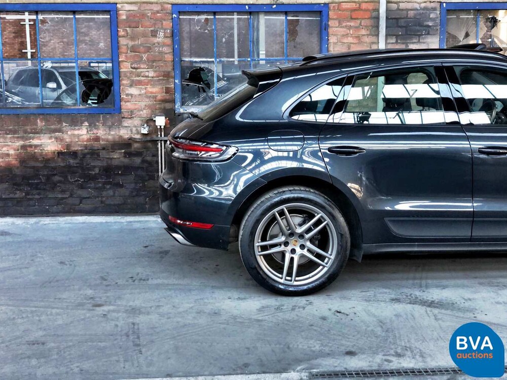 Porsche Macan 2.0 245hp 2019 - WARRANTY -.