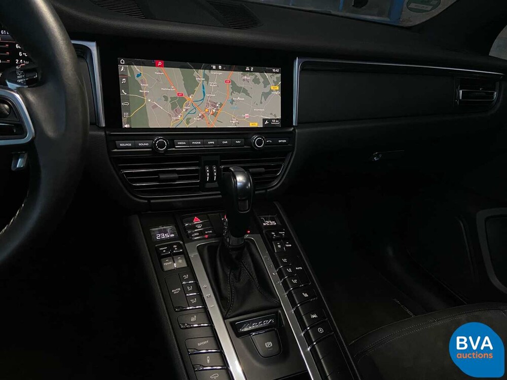 Porsche Macan 2.0 245hp 2019 - WARRANTY -.