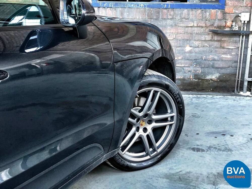 Porsche Macan 2.0 245hp 2019 - WARRANTY -.