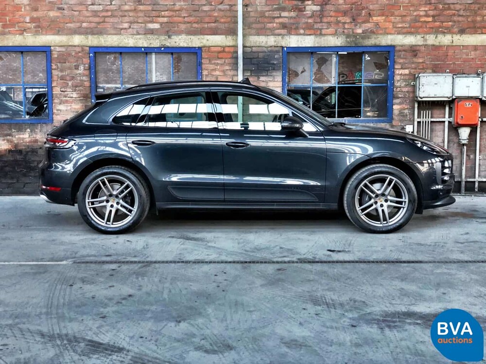 Porsche Macan 2.0 245hp 2019 - WARRANTY -.
