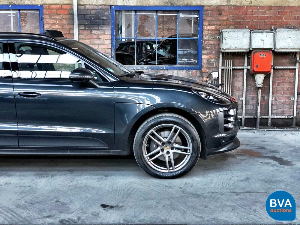 Porsche Macan 2.0 245hp 2019 - WARRANTY -.