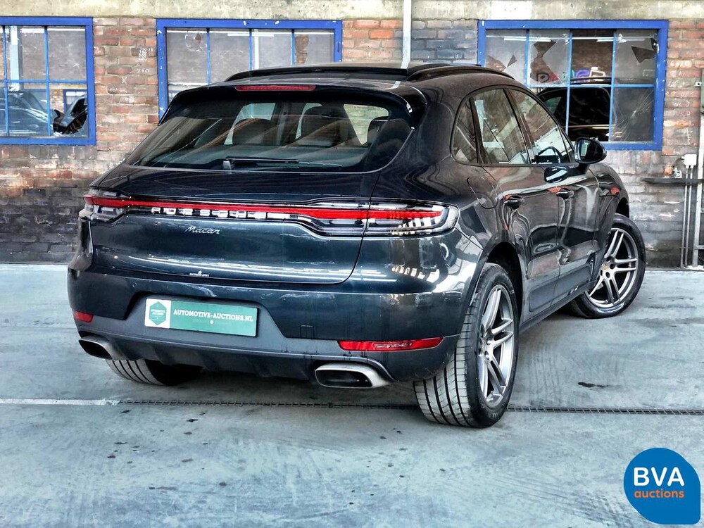 Porsche Macan 2.0 245hp 2019 - WARRANTY -.