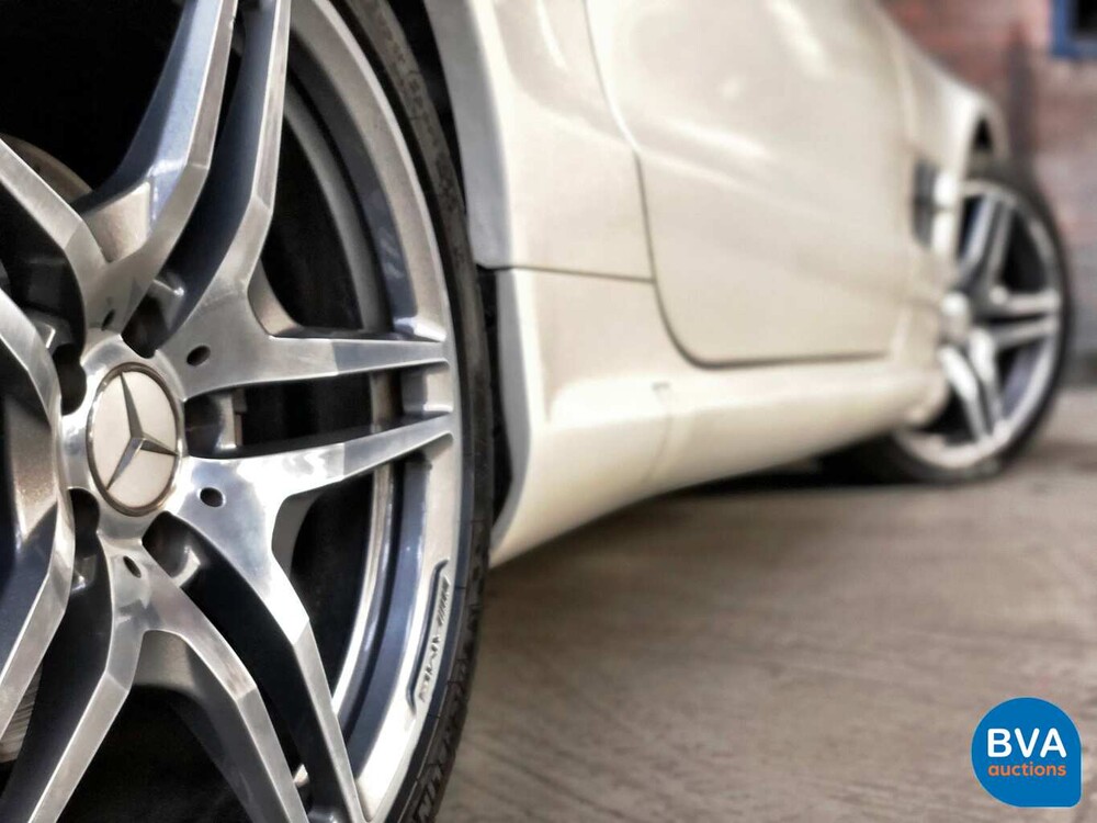 Mercedes-Benz SL350 AMG 3.5 V6 315hp SL-Class 2011.
