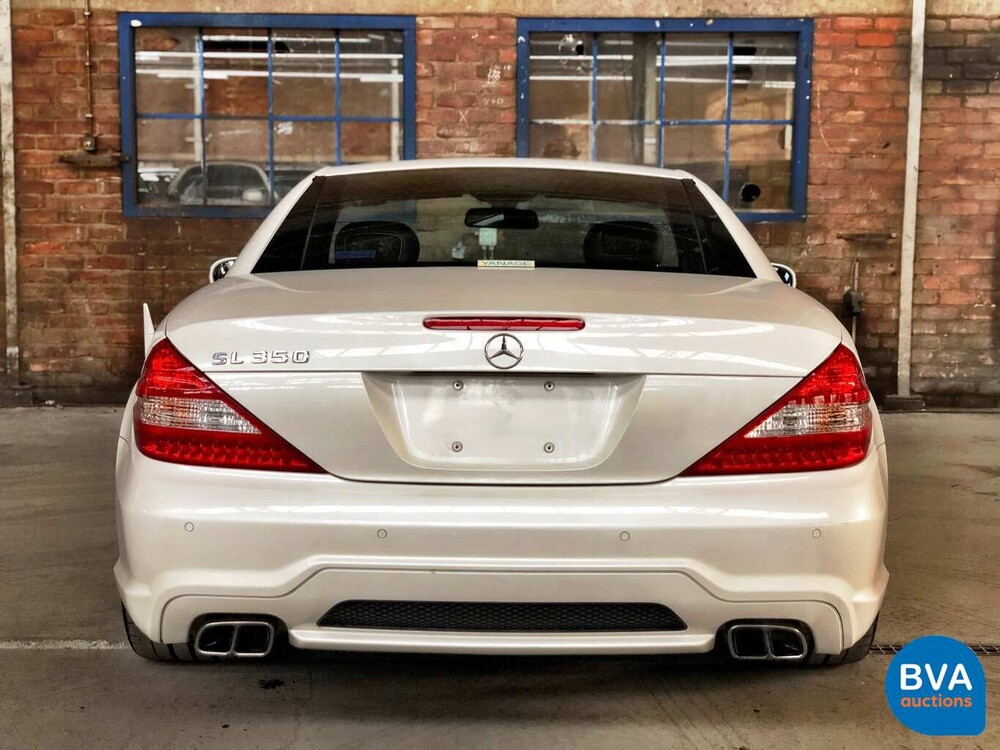 Mercedes-Benz SL350 AMG 3.5 V6 315hp SL-Class 2011.