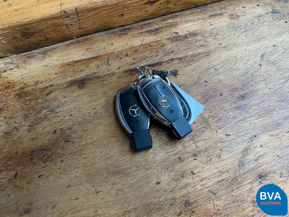 Mercedes-Benz SL350 AMG 3.5 V6 315hp SL-Class 2011.