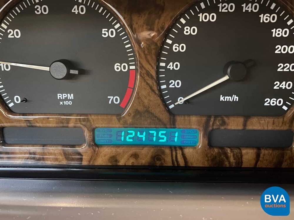 Daimler Double Six V12 Jaguar XJ 1993.