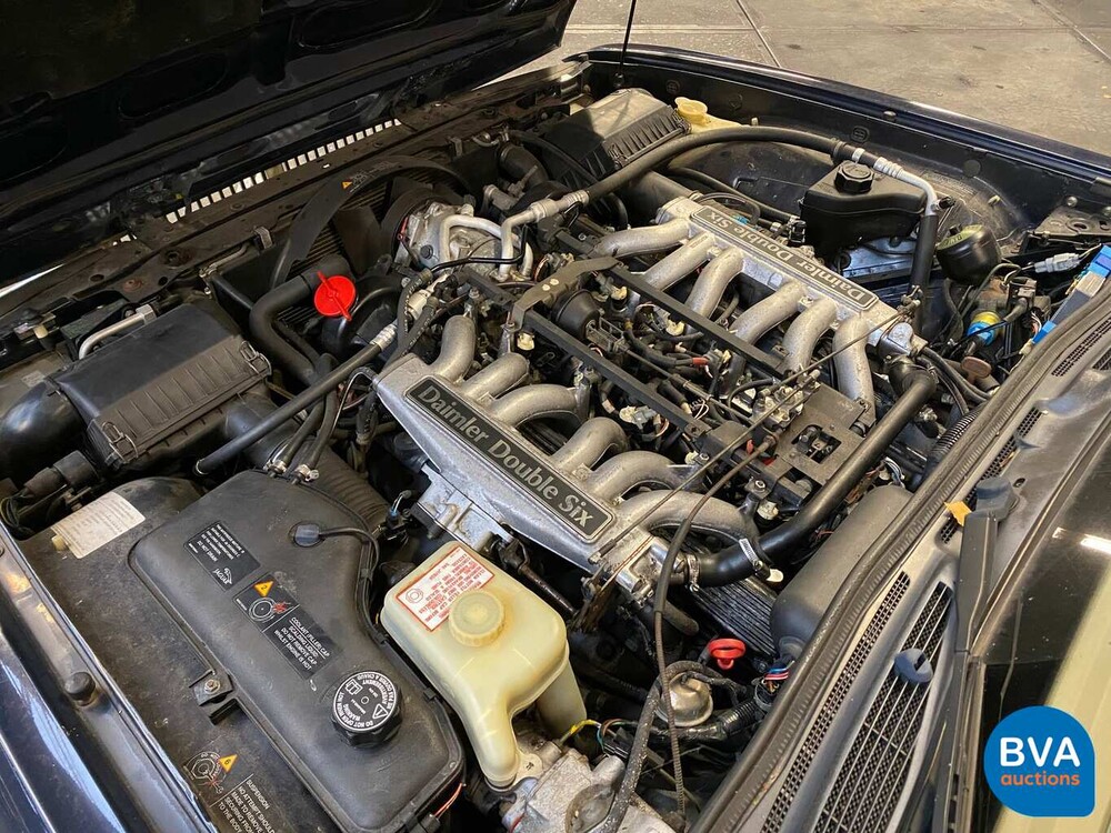 Daimler Double Six V12 Jaguar XJ 1993.