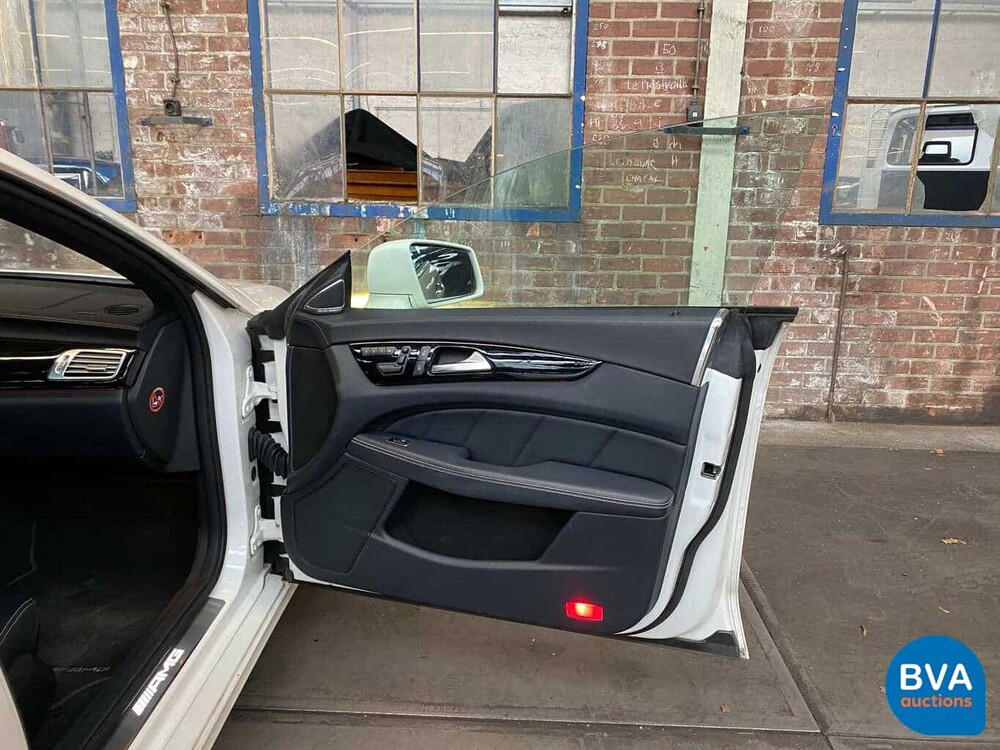 Mercedes-Benz CLS350 CDI AMG 265hp 2011, 8-KZL-73.