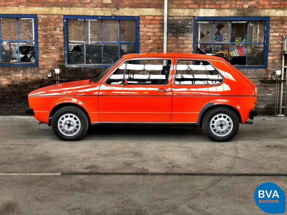 Volkswagen Golf I Dovetail Swallowtail 1.5 LS 1975.