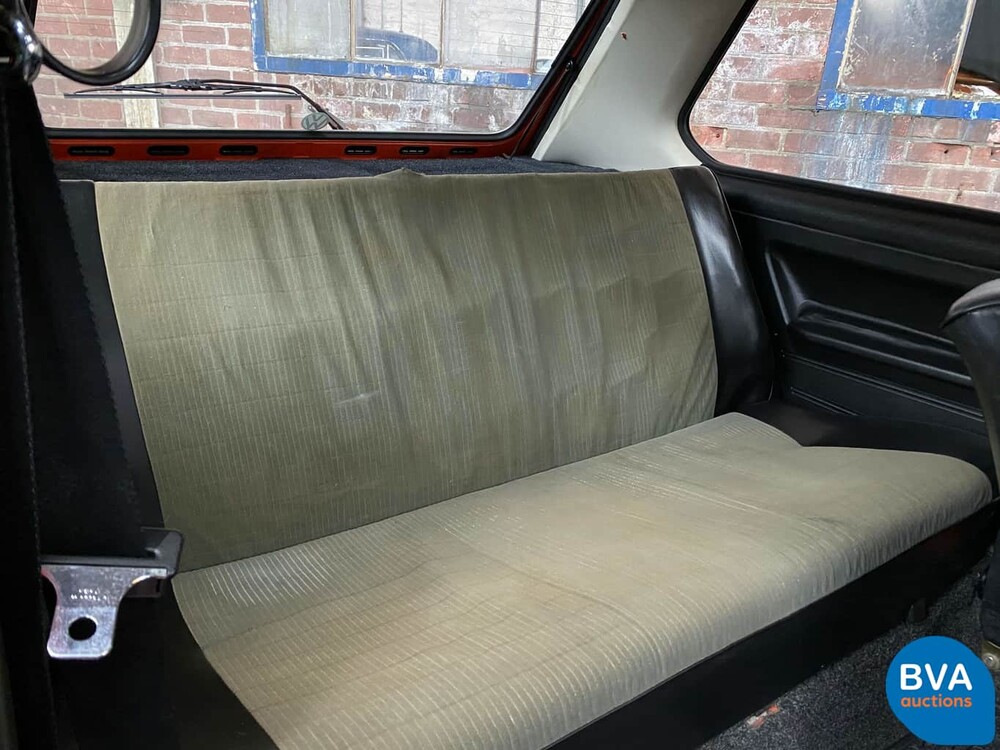 Volkswagen Golf I Dovetail Swallowtail 1.5 LS 1975.