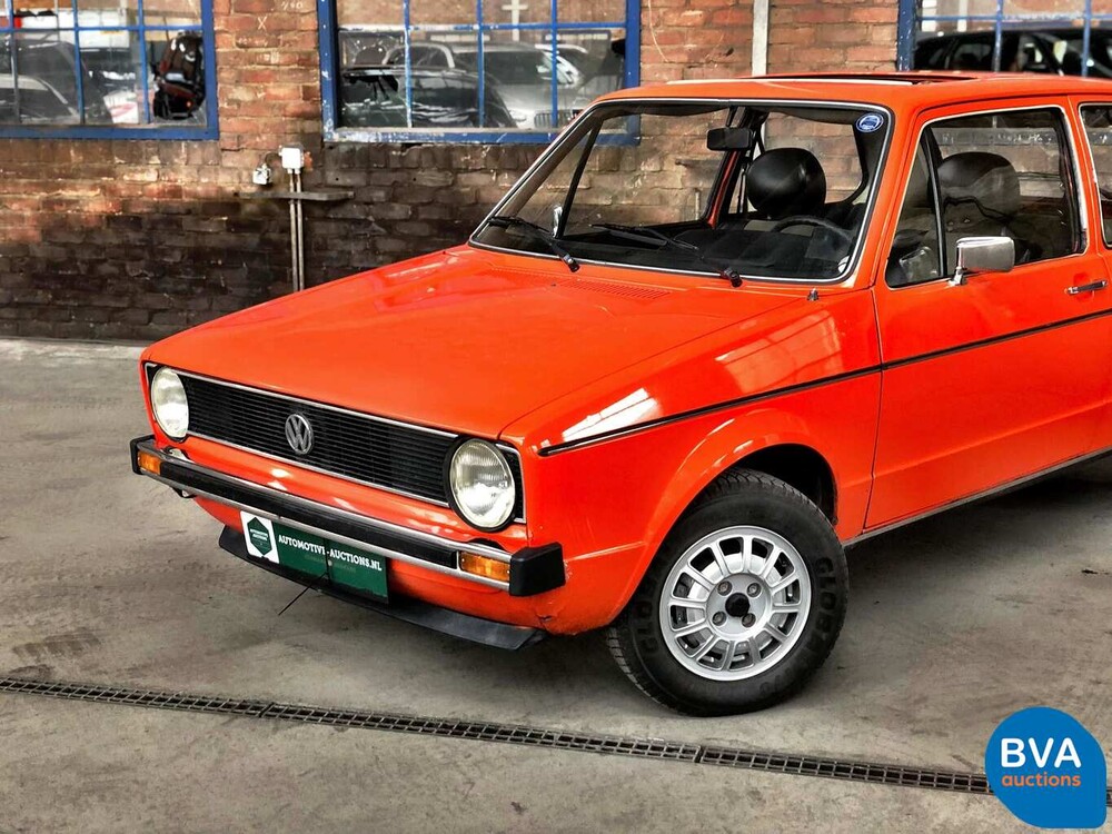 Volkswagen Golf I Dovetail Swallowtail 1.5 LS 1975.
